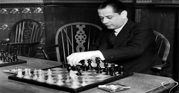 O primeiro livro do gênio cubano, o campeão mundial José Raul Capablanca.