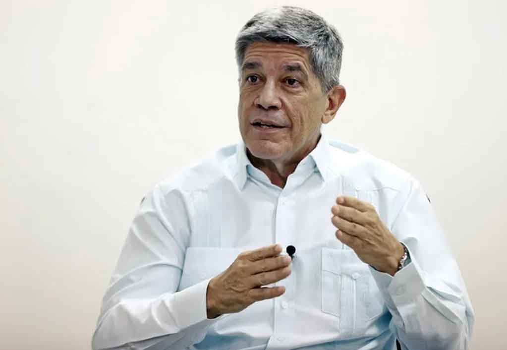 Carlos Fernandez de Cossio 1