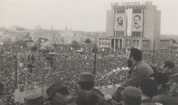 Esta pancarta a favor de Fidel Castro NO se exhibió en el estadio