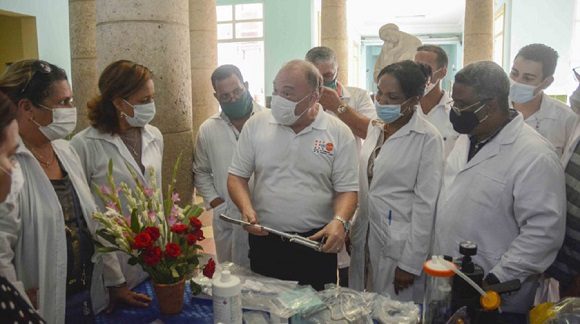 Agencia de la ONU dona material sanitario para servicios de salud materna en Cuba