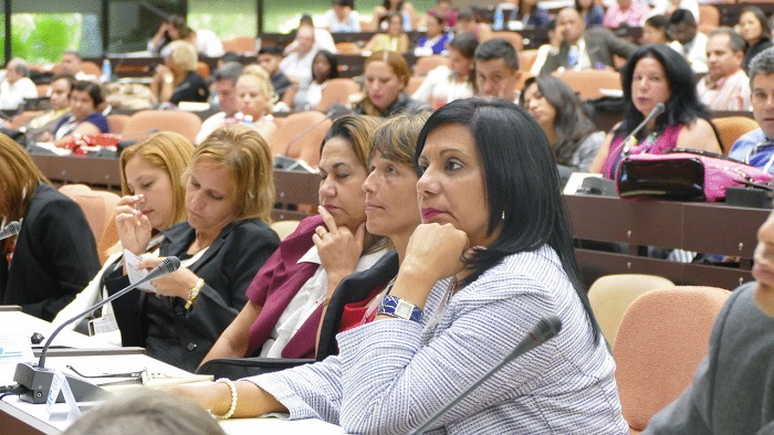 Abogados cubanos concluyen cursos sobre derecho de los negocios