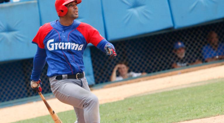 Granma eslabona 10 triunfos en béisbol cubano