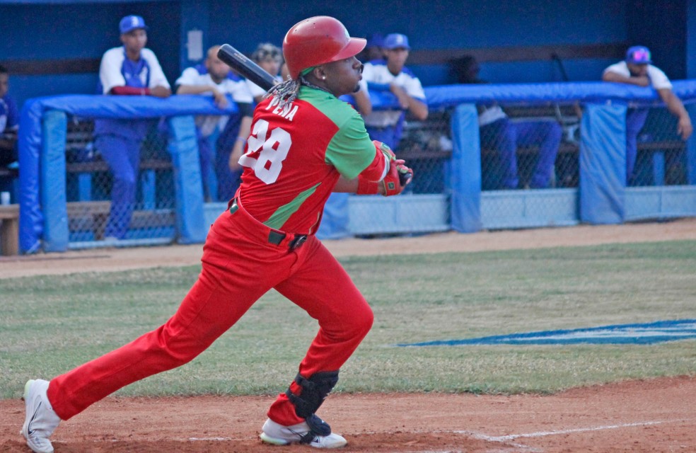 Vigentes monarcas afilan hachas en el béisbol cubano