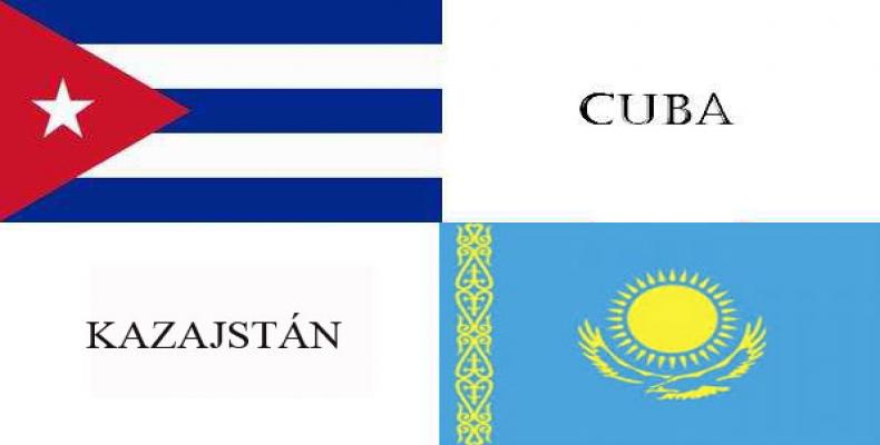 Banderas de Cuba y Kazajstán 