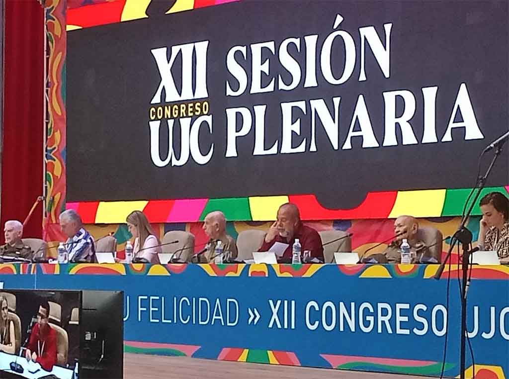 Encabeza Díaz-Canel clausura de congreso de jóvenes comunistas