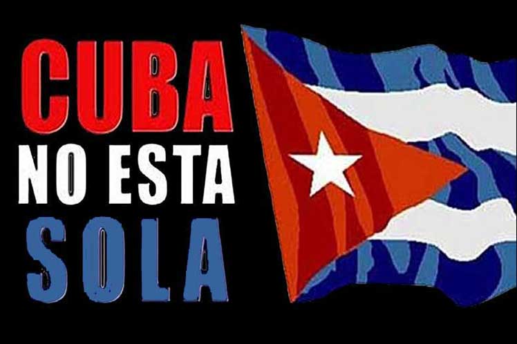 Banner alegórico a la solidaridad con Cuba