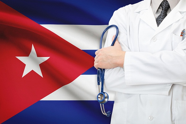 Continúan ataques de EE.UU. contra misiones médicas de Cuba