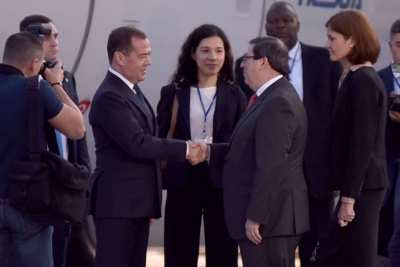 Llegó a Cuba primer ministro de Rusia en visita oficial