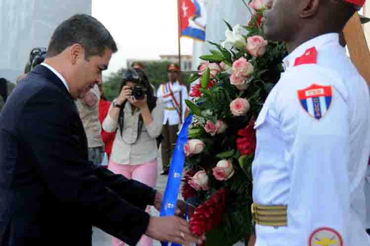 El presidente de Honduras, Juan Orlando Hernández en su visita en Cuba
