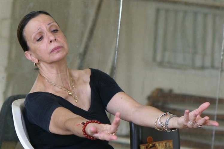 directora artística asociada del English National Ballet (ENB), Loipa Araújo