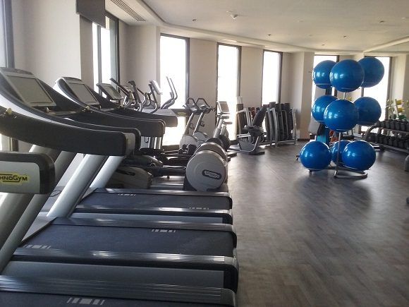 El Gimnasio, dotado de los equipos con las tecnologías más modernas. El Gimnasio, dotado de los equipos con las tecnologías más modernas.