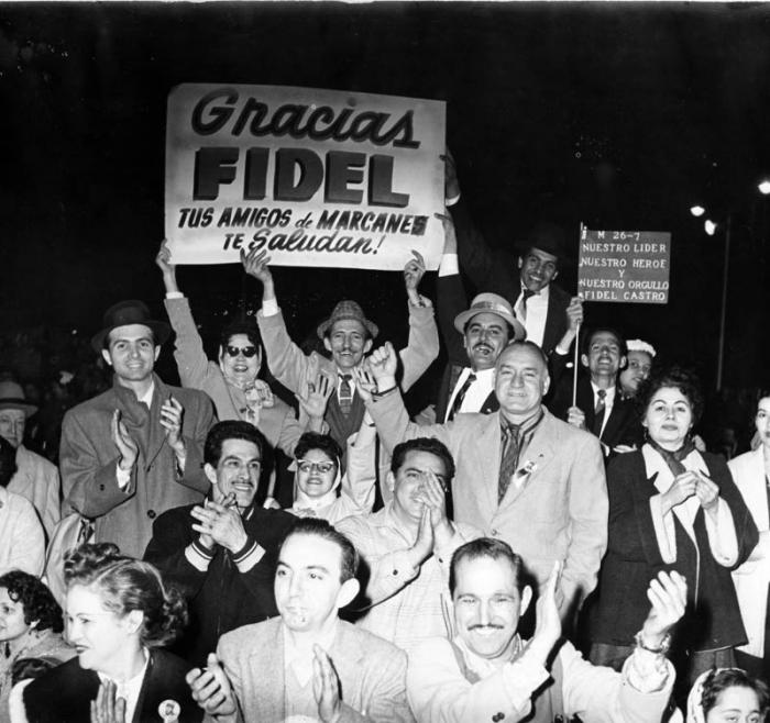 Miembros de la colonia cubana en Nueva York saludan a Fidel. Foto: Estudios Revolución.