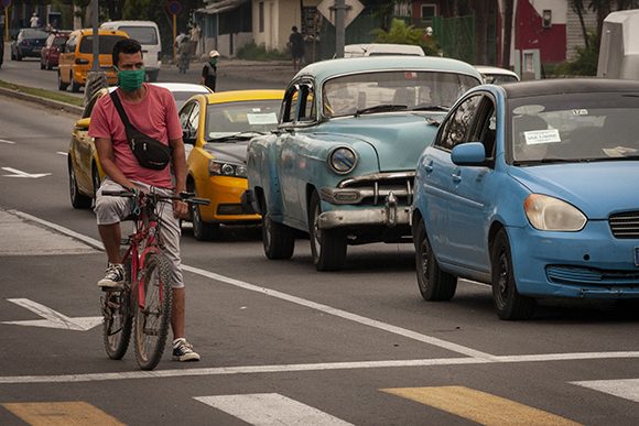 La implementación de ciclo carriles fomentaría la confianza en este medio de transporte. Foto Reno Massola/Cubadebate