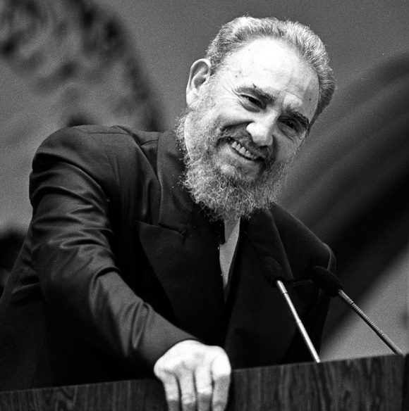 En el Aula Magna de la Universidad Central de Venezuela en 1999. Foto: Fidel Soldado de las Ideas. En el Aula Magna de la Universidad Central de Venezuela en 1999. Foto: Fidel Soldado de las Ideas.