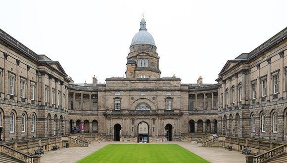 Universidad de Edimburgo. Foto: Archivo
