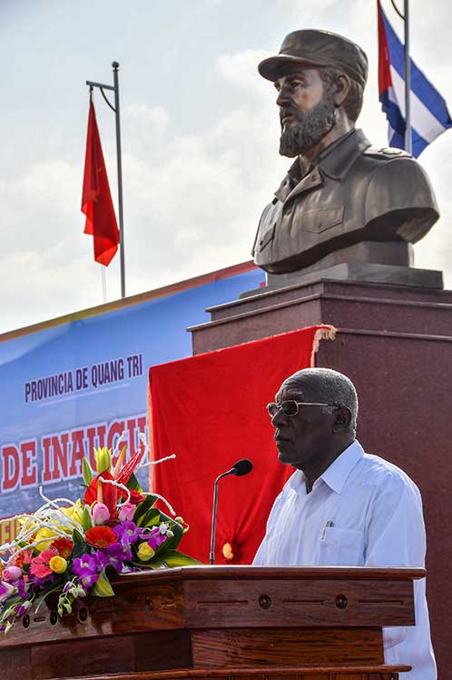 Salvador Valdés pronuncia el discurso inaugural de la plaza Fidel Castro
