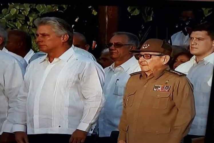 Preside Raúl Castro acto por aniversario 60 de Revolución cubana