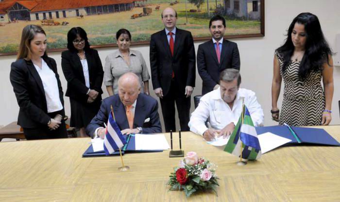 Firman primer acuerdo de colaboración Cuba y Banco de Desarrollo de América Latina