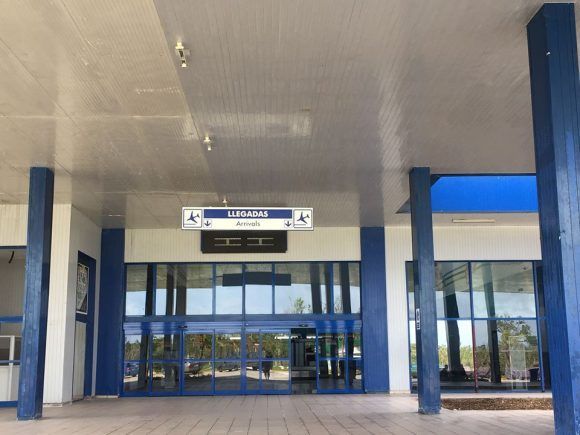 Aeropuerto Jardines del Rey ya en funcionamiento. Foto: Carmen Casal, tomada de su página de Facebook.
