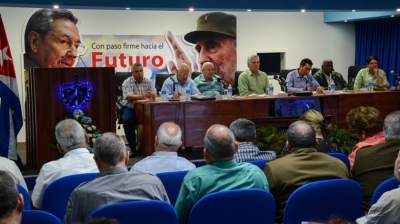 Presidente cubano reclama mayor ahorro y eficiencia en el sector del transporte 