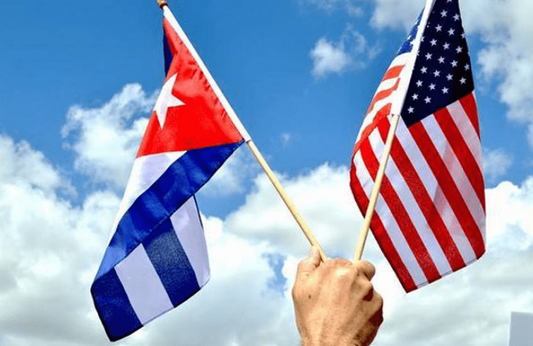 Banderas de Cuba y EEUU