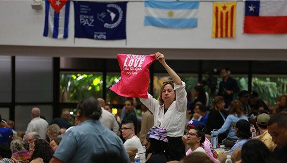 Díaz-Canel recibió al Convoy Nuestra América. Foto: Enrique González Díaz (Enro). Díaz-Canel recibió al Convoy Nuestra América. Foto: Enrique González Díaz (Enro).