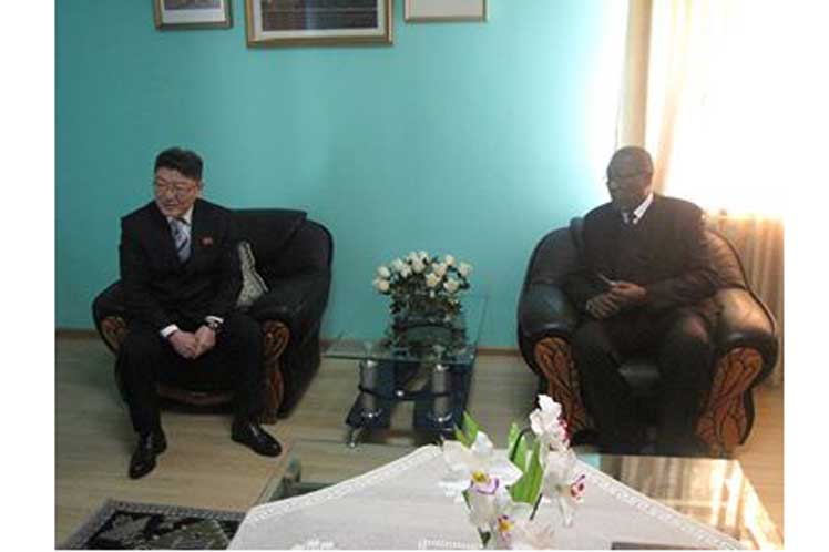 Yun Jong Ho, funcionario del Ministerio de Relaciones Económicas con el Exterior de Corea del Norte