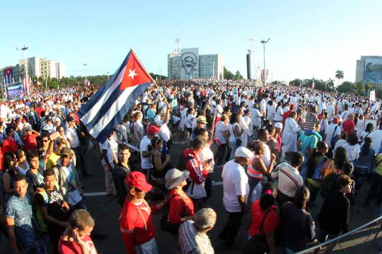 La Revolución Cubana recuerda a sus héroes y mártires