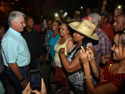 Presidente cubano intercambió con pobladores de Bayamo 