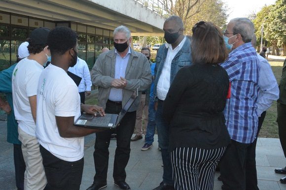 Cuba confía en sus universitarios para salir adelante
