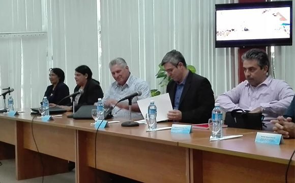 Díaz-Canel clausura en Taller Nacional de Informatización y Ciberseguridad