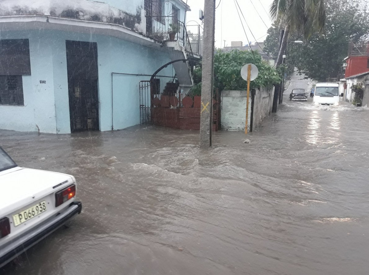 Este viernes en la capital las fuertes lluvias provocaron inundaciones en el capitalino municipio del Cerro