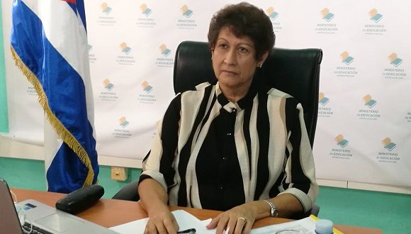 a ministra de Educación, Dra. Ena Elsa Velázquez Cobiella. Foto: Twitter de la Ministra.