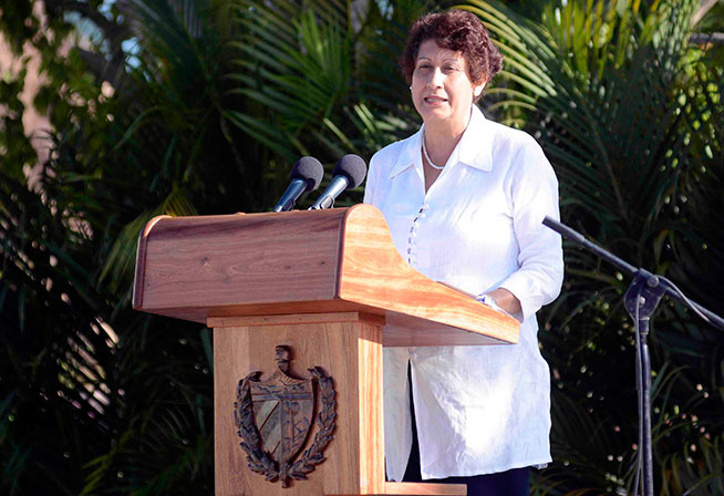 Ena Elsa Velázquez Cobiella, ministra de Educación