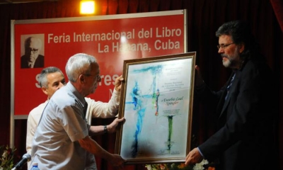 Recibe Eusebio Leal oficialmente el Premio Nacional de Ciencias Sociales y Humanísticas 2016. 