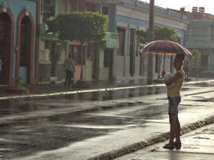 Así transcurre la mañana de este viernes en la ciudad de Guantánamo afectada por ligeras lluvias asociadas al huracá Irma.