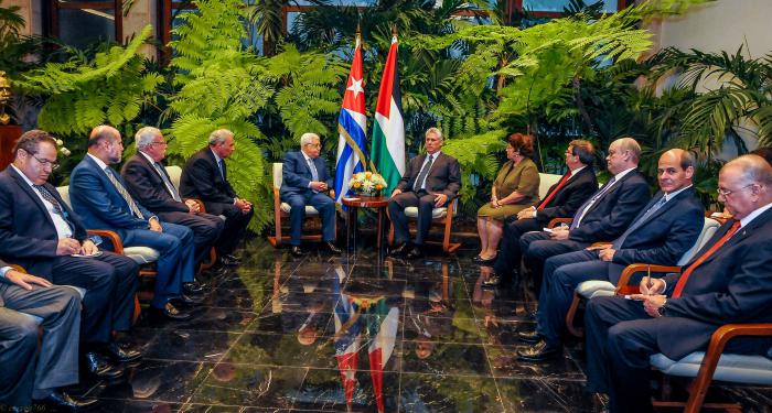 conversaciones oficiales, el Presidente Mahmoud Abbas y el Presidente  Díaz-Canel 