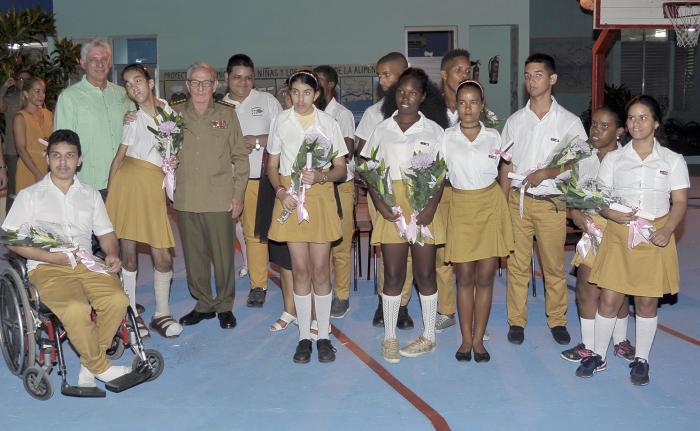 graduación de noveno grado de los alumnos de la Escuela Especial Solidaridad con Panamá