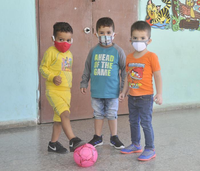 Niños cubanos