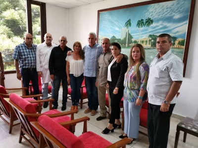 Presidente de Cuba se reúne con familiares de médico secuestrado 