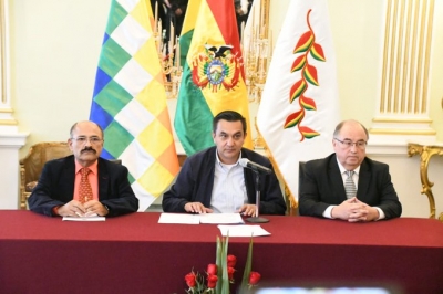 Gobierno golpista de Bolivia rompe relaciones con Cuba 