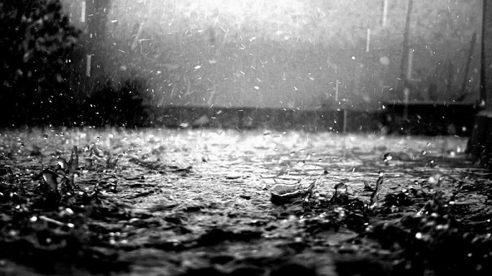 Agua de lluvia para alegrar el cuerpo