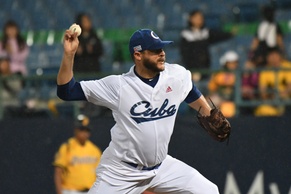 lanzador Lázaro Blanco.