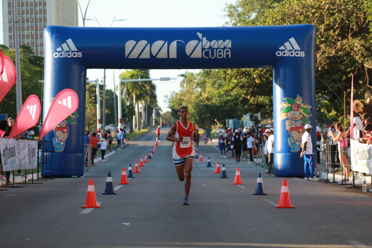 Marabana 2024: En celebración del 505 aniversario de la fundación de La Habana y del Día de la Cultura Física y el Deporte. Foto: Enrique González Díaz (Enro).