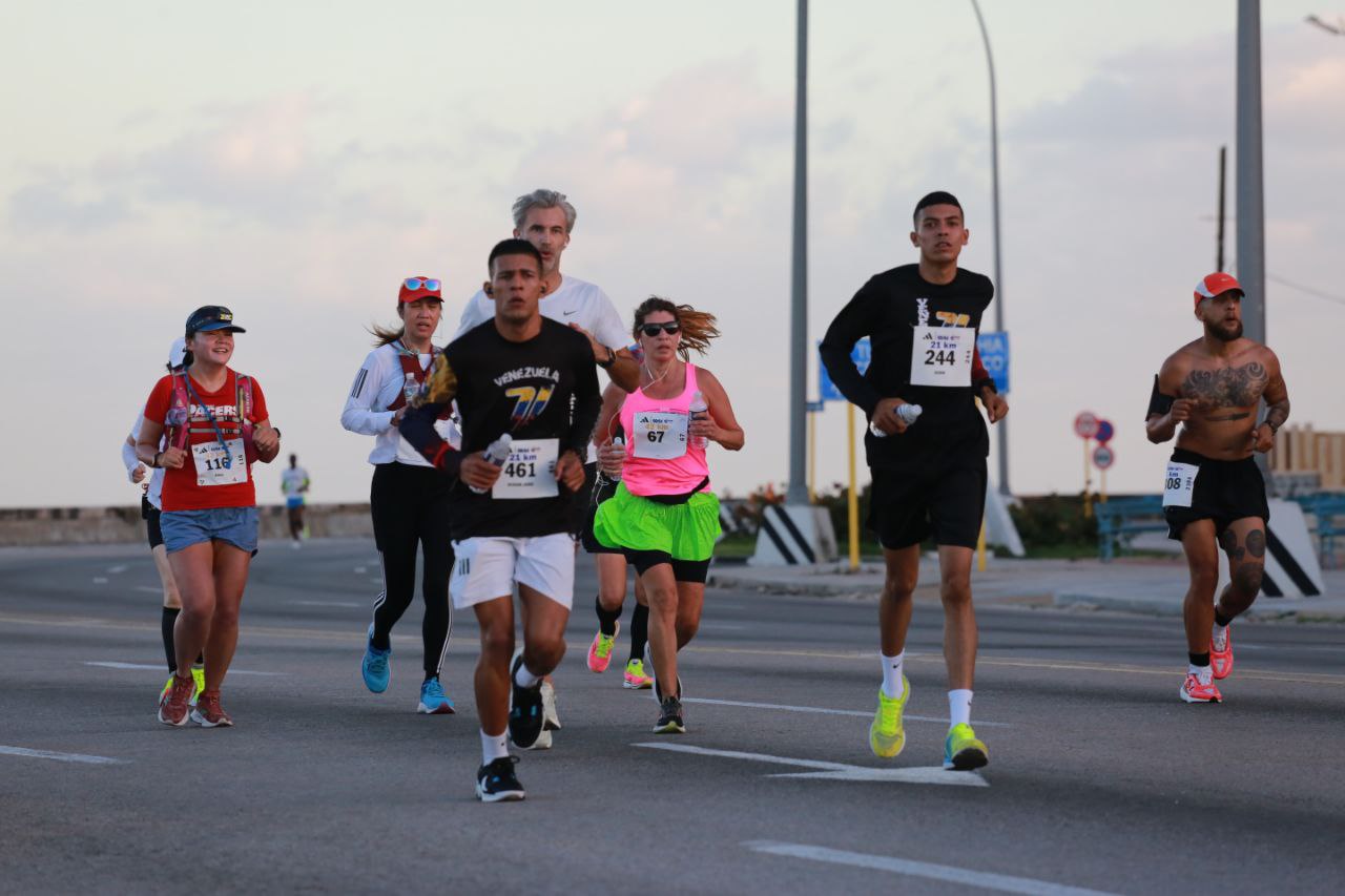 En celebración del 505 aniversario de la fundación de La Habana y del Día de la Cultura Física y el Deporte. Foto: Enrique González Díaz (Enro).