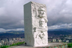 Monumento a Martí y Bolívar en Caracas