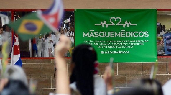 Banner alegórico al Programa Más Médicos de Brasil