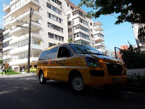 Dos nuevas rutas de taxis en La Habana
