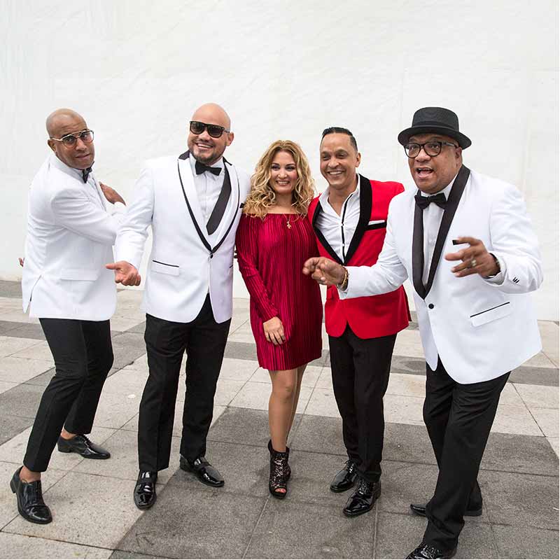 Orquesta Los Van Van.
