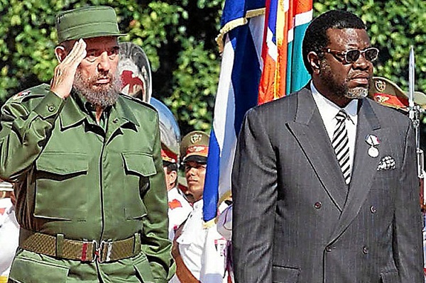 Hage G. Geingob, rindió  homenaje al líder histórico de la Revolución cubana, Fidel Castro Ruz